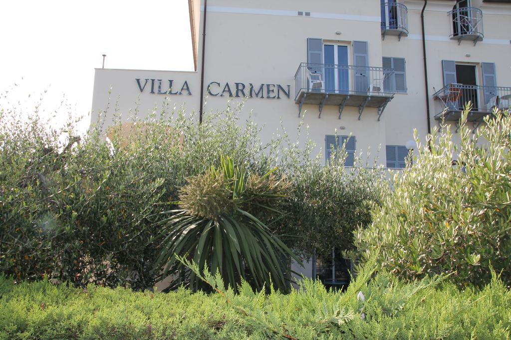Residence Villa Carmen Fronte Mare A 50 Mt Pietra Ligure Exterior foto