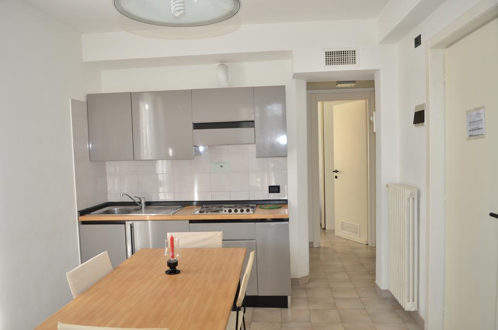 Residence Villa Carmen Fronte Mare A 50 Mt Pietra Ligure Exterior foto