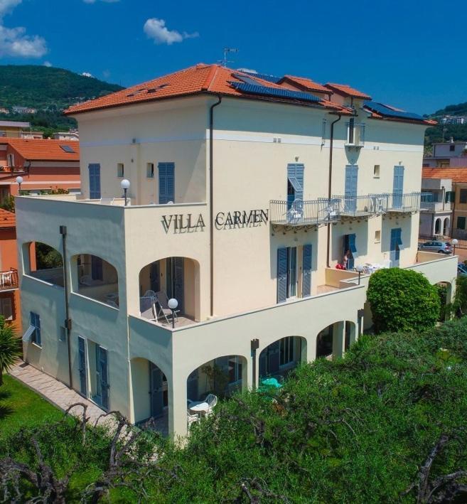 Residence Villa Carmen Fronte Mare A 50 Mt Pietra Ligure Exterior foto