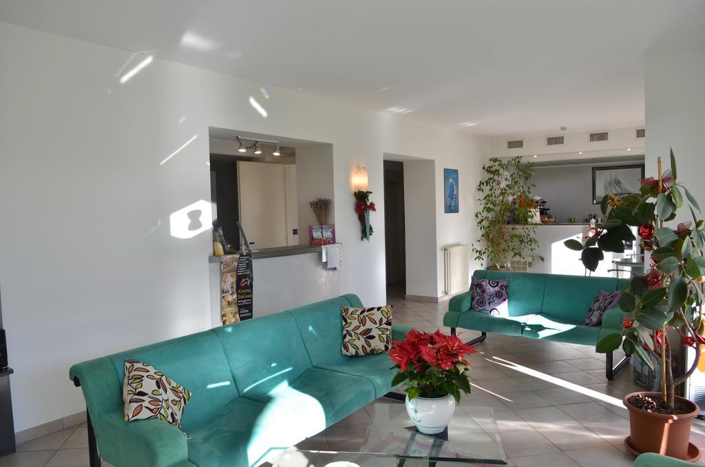 Residence Villa Carmen Fronte Mare A 50 Mt Pietra Ligure Exterior foto